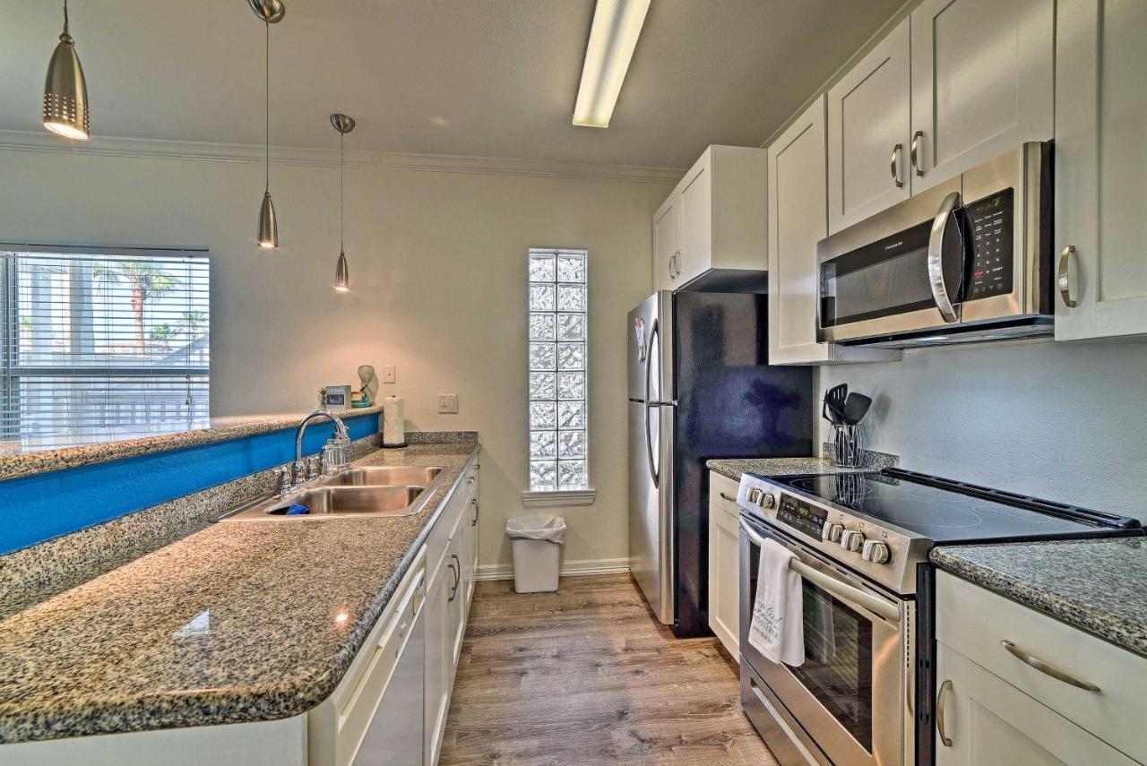 Modern Island Condo With Pool Steps To The Beach! South Padre Island Zewnętrze zdjęcie