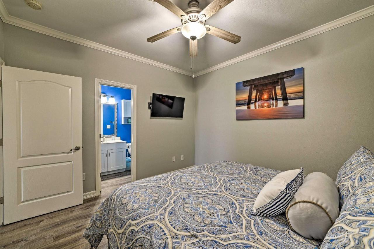 Modern Island Condo With Pool Steps To The Beach! South Padre Island Zewnętrze zdjęcie