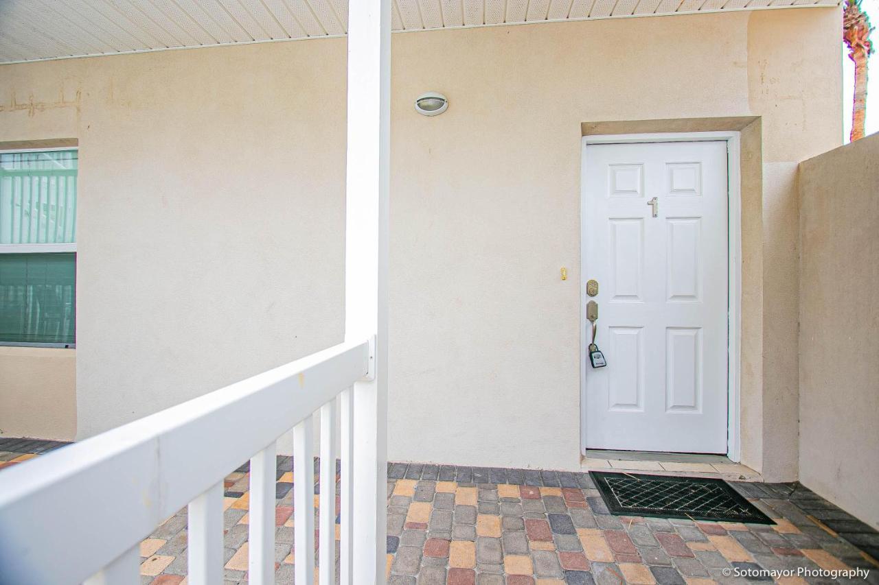 Modern Island Condo With Pool Steps To The Beach! South Padre Island Zewnętrze zdjęcie