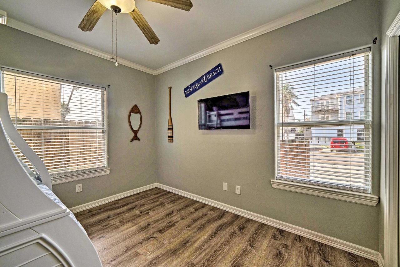 Modern Island Condo With Pool Steps To The Beach! South Padre Island Zewnętrze zdjęcie